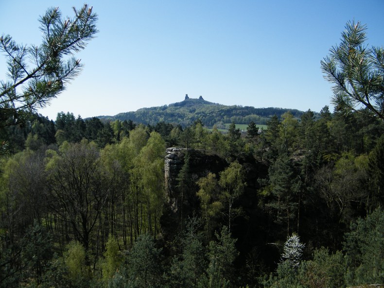 Hrad Trosky - věž Panna