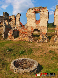 Zámek a hrad Zvířetice