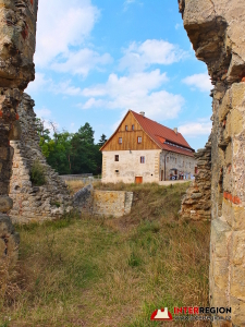 Zámek a hrad Zvířetice