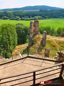 Zámek a hrad Zvířetice