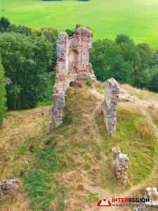 Zámek a hrad Zvířetice