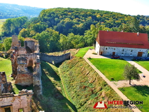 Zámek a hrad Zvířetice