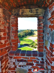 Zámek a hrad Zvířetice