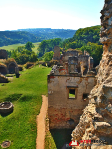 Zámek a hrad Zvířetice