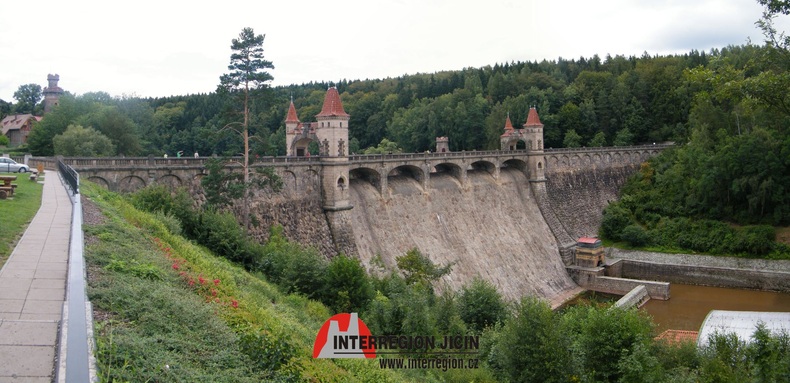 Přehrada Les Království - panorama