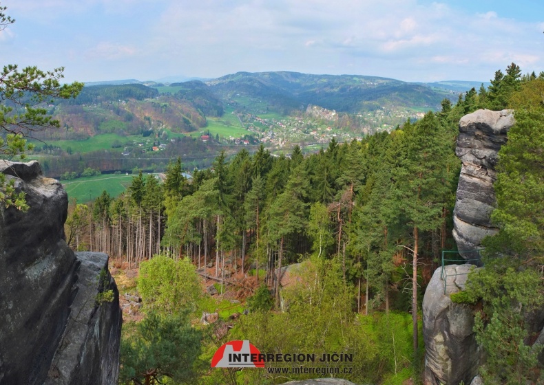 Panorama - Skokanský můstek K70 - Lomnice and Popelkou